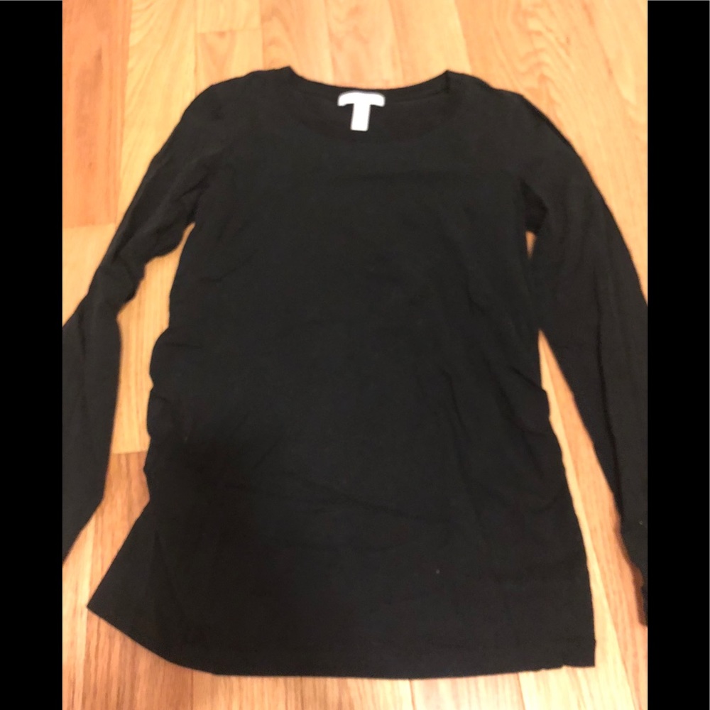 Long sleeve black maternity tee